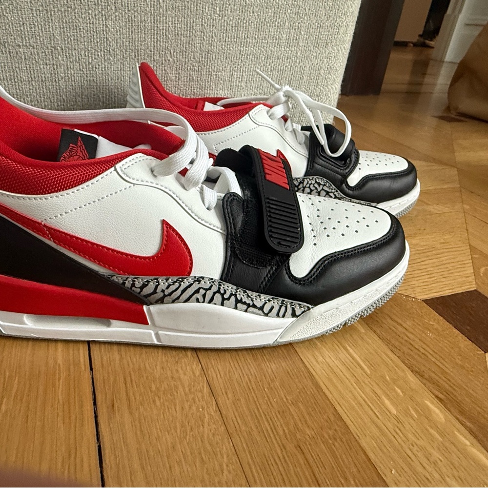Nike Kids White, Red, and Black Sneakers